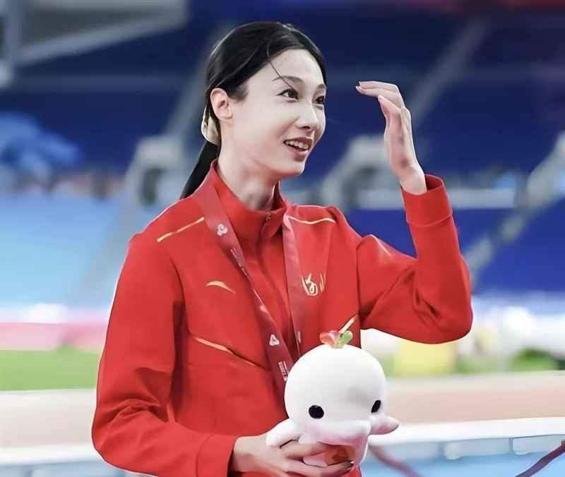 胖东来起诉胖东来私房菜馆：法院一审判赔16万