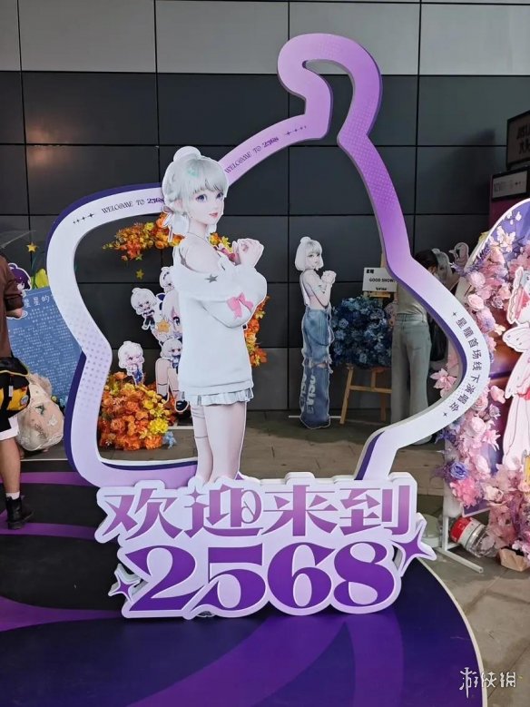 橘影白颜值封神！七彩虹橘宝X16 Pro图赏 锐龙7+RTX 5060
